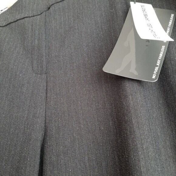 New - PENNINGTONS Savvy-Fit Straight-Leg Pant Pinstripe PLUS Sz 28 - Picture 5 of 11